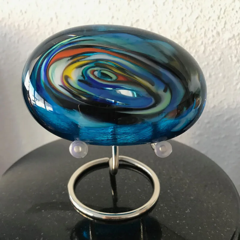 Blauw ovaal knuffel steentje