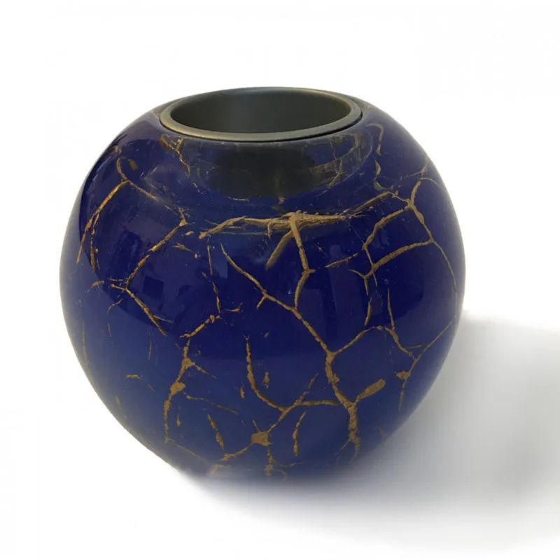Blauw met blad goud